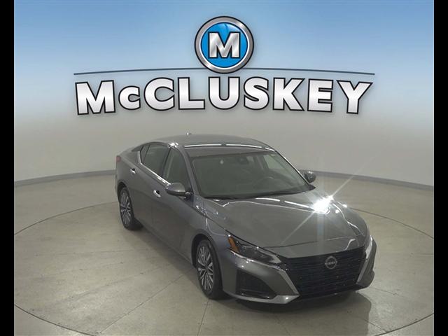 used 2023 Nissan Altima car, priced at $23,989