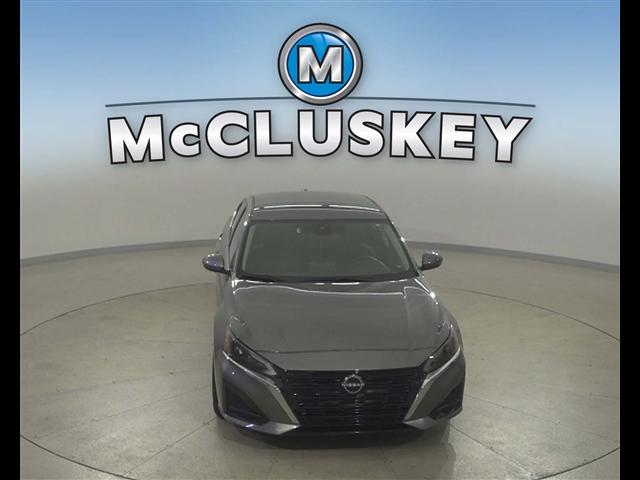 used 2023 Nissan Altima car, priced at $23,989