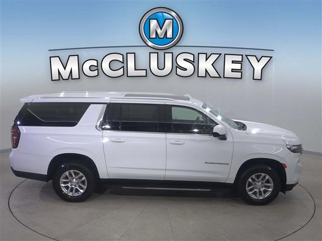 used 2023 Chevrolet Suburban car, priced at $50,989