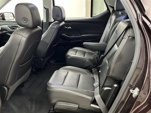 used 2021 Chevrolet Traverse car, priced at $28,989