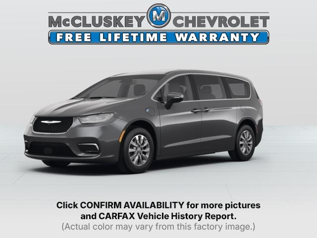 used 2022 Chrysler Pacifica Hybrid car, priced at $25,995