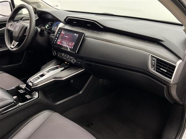 used 2018 Honda Clarity Plug-In Hybrid car, priced at $24,989