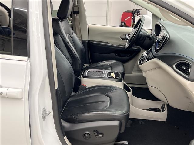 used 2021 Chrysler Pacifica Hybrid car, priced at $22,989