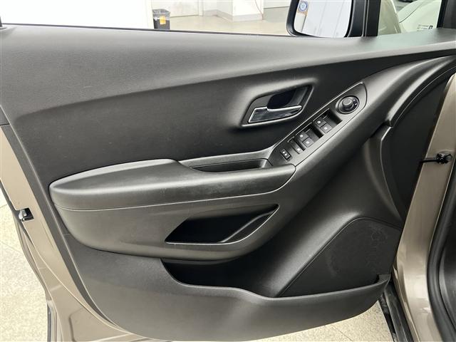 used 2022 Chevrolet Trax car, priced at $21,989