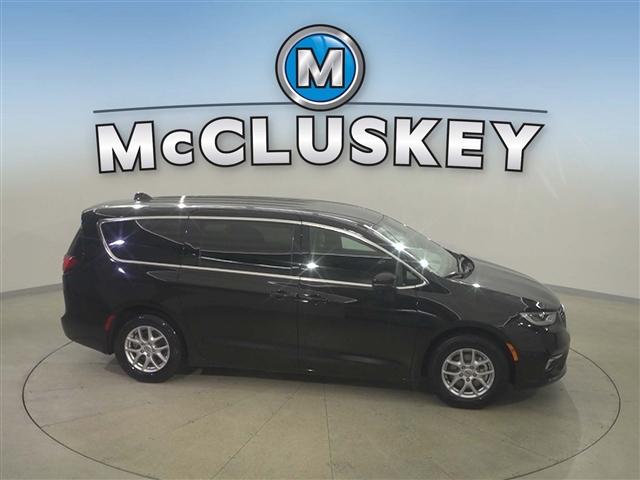 used 2024 Chrysler Pacifica car, priced at $27,989