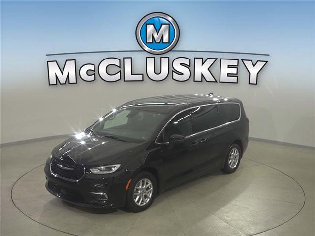 used 2024 Chrysler Pacifica car, priced at $27,989