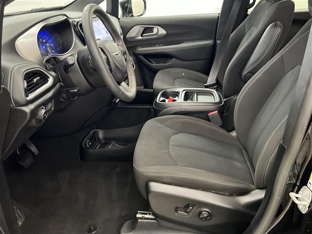 used 2024 Chrysler Pacifica car, priced at $27,989