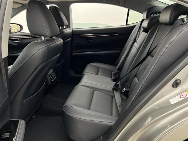 used 2018 Lexus ES 350 car, priced at $25,989