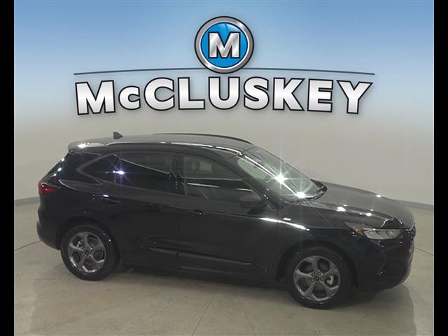 used 2024 Ford Escape car, priced at $25,989