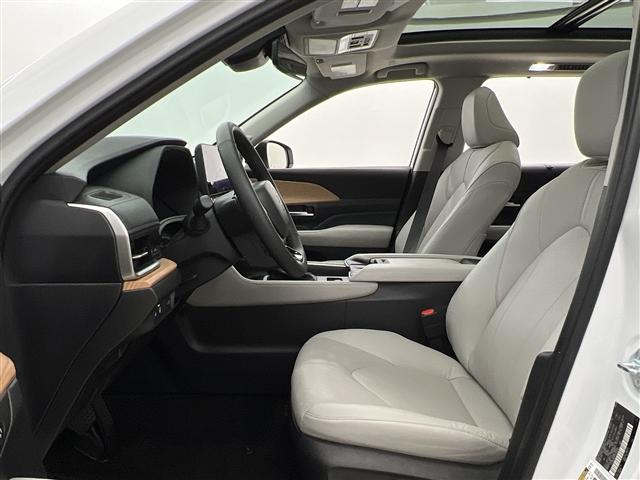 used 2024 Toyota Grand Highlander car, priced at $55,998
