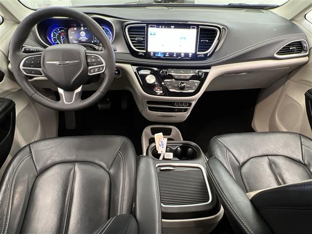 used 2022 Chrysler Pacifica Hybrid car, priced at $25,989