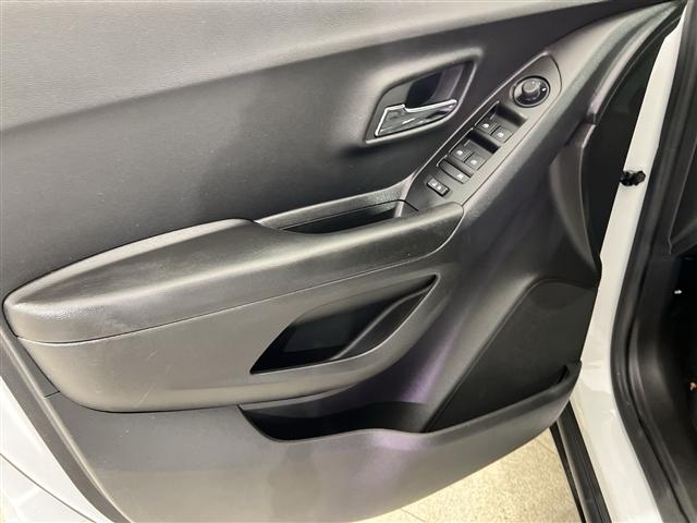 used 2022 Chevrolet Trax car, priced at $20,989