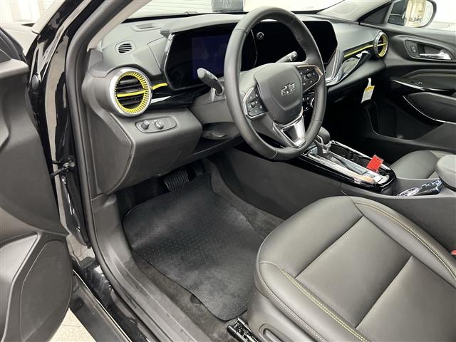 used 2025 Chevrolet Trax car, priced at $29,989