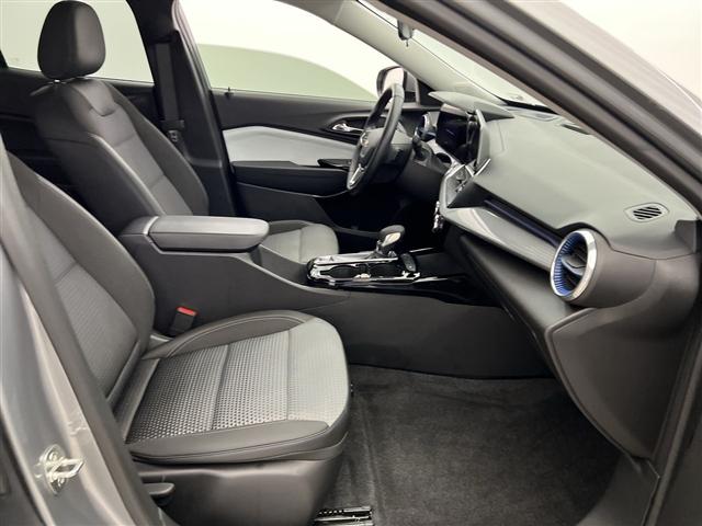 used 2024 Chevrolet Trax car, priced at $28,989