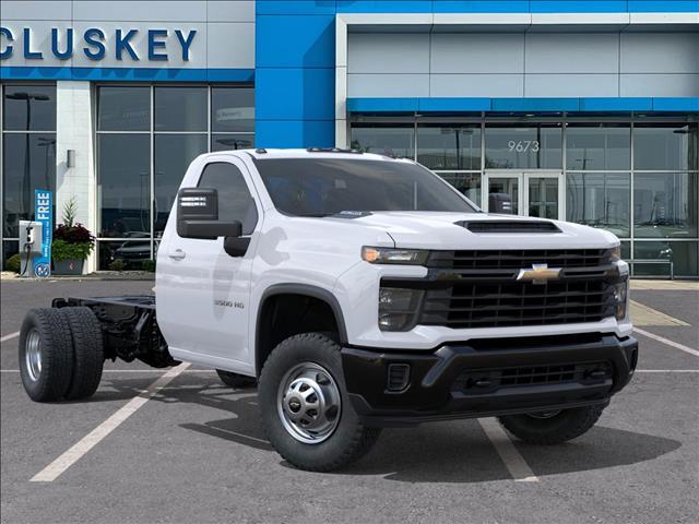 new 2025 Chevrolet Silverado 3500 car, priced at $46,326