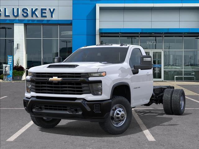 new 2025 Chevrolet Silverado 3500 car, priced at $46,326