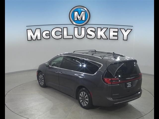 used 2021 Chrysler Pacifica Hybrid car, priced at $24,995