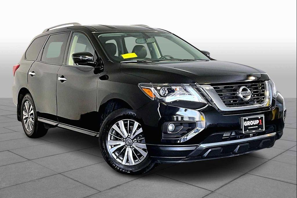 used 2020 Nissan Pathfinder car, priced at $17,900