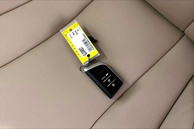 used 2025 Acura MDX car, priced at $50,887