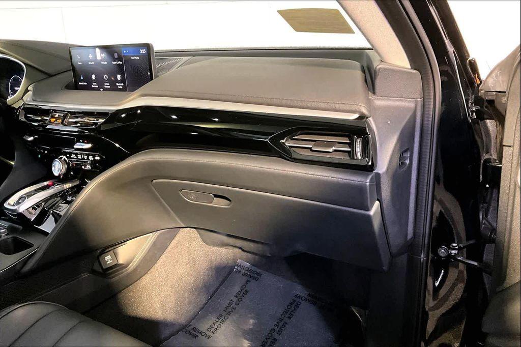 used 2023 Acura MDX car, priced at $38,541