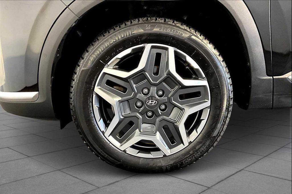 used 2022 Hyundai Santa Fe car, priced at $24,884