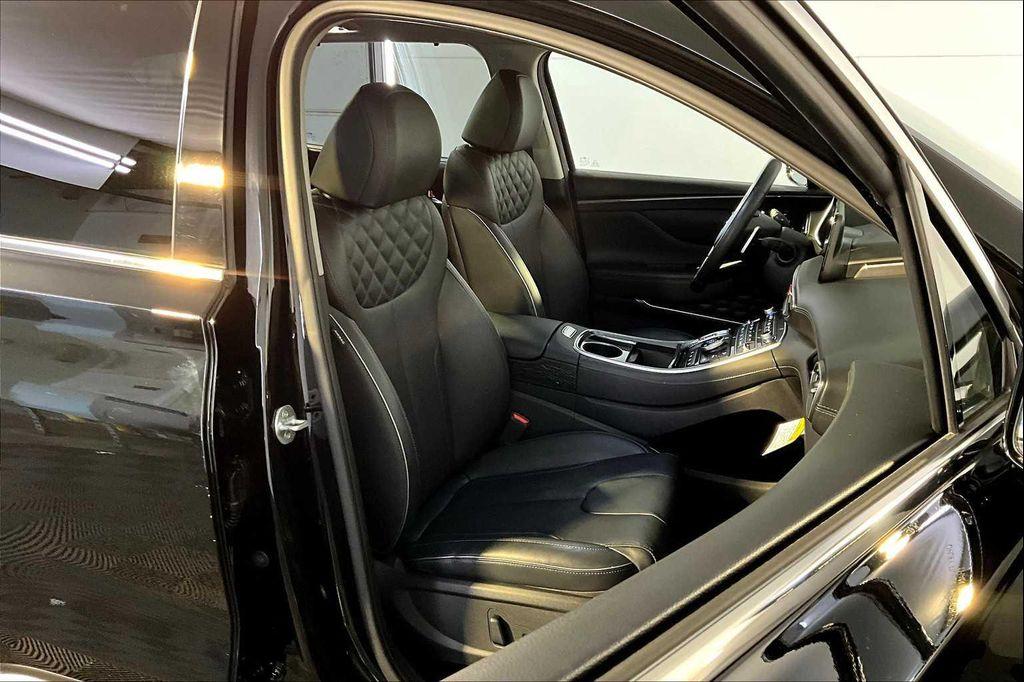 used 2022 Hyundai Santa Fe car, priced at $24,884