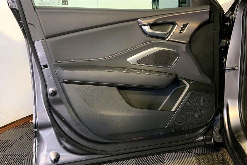 new 2025 Acura RDX car, priced at $46,650