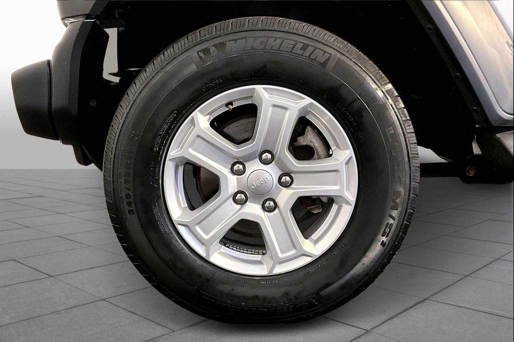 used 2020 Jeep Wrangler Unlimited car, priced at $28,986