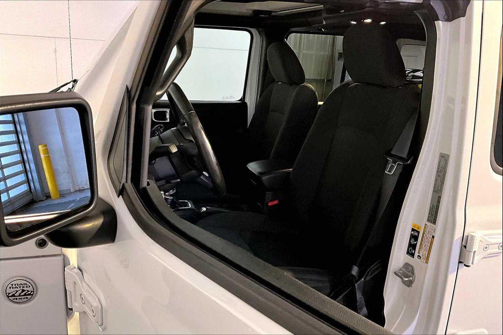 used 2020 Jeep Wrangler Unlimited car, priced at $28,986