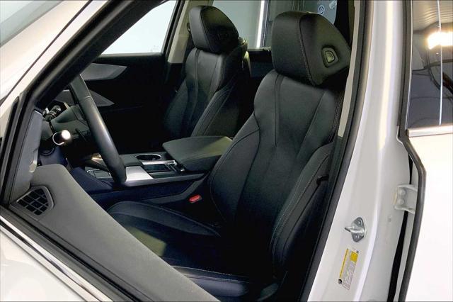 used 2023 Acura MDX car, priced at $42,886
