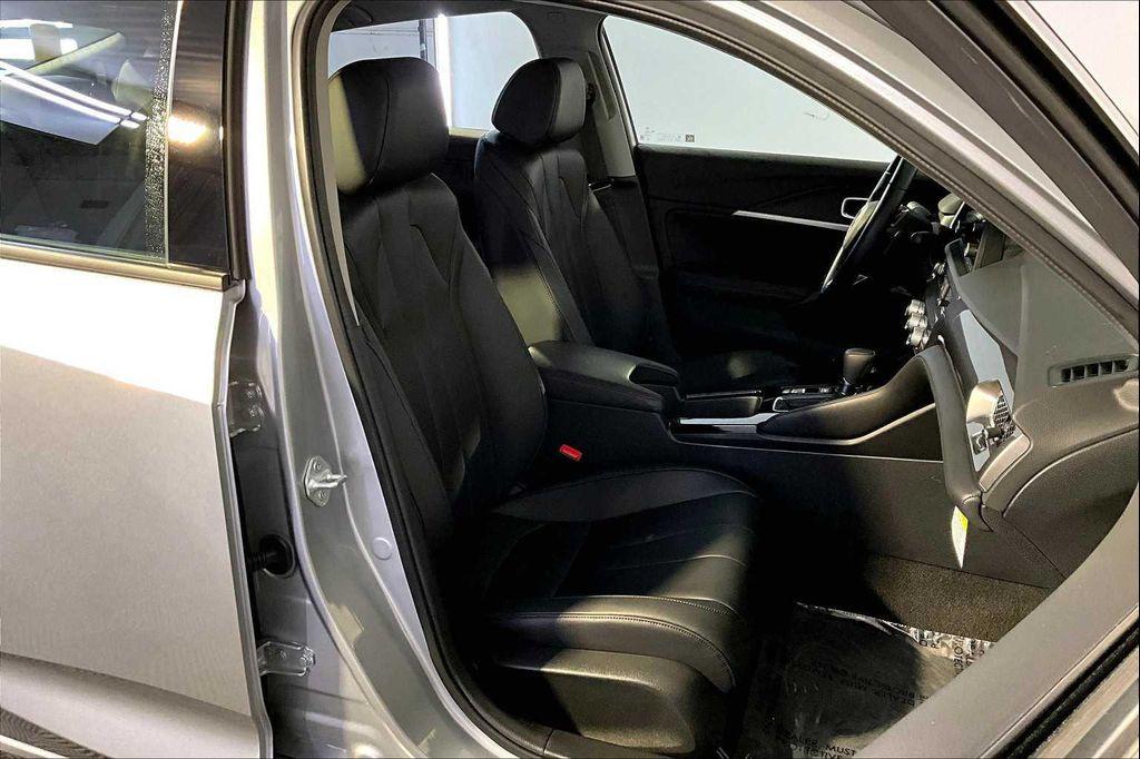 used 2025 Acura Integra car, priced at $28,900