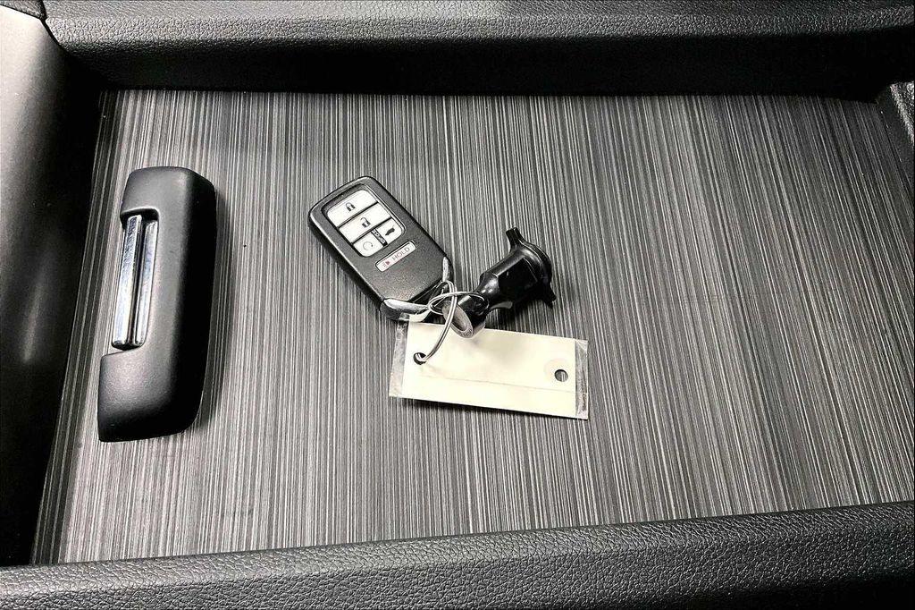 used 2020 Honda Pilot car, priced at $21,600