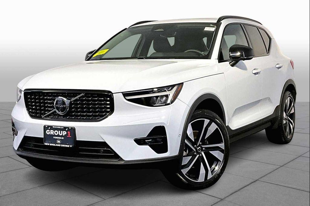 used 2024 Volvo XC40 car, priced at $33,537