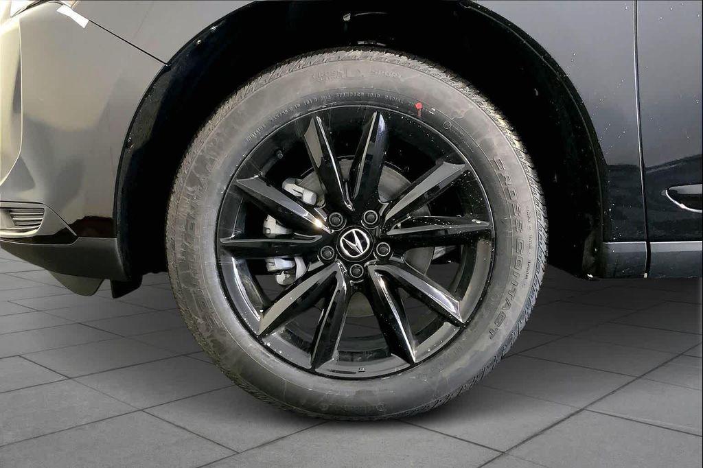 new 2025 Acura RDX car, priced at $46,650