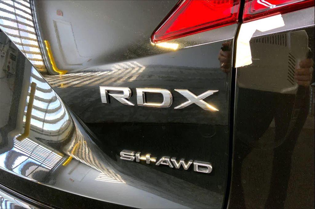 new 2025 Acura RDX car, priced at $46,650