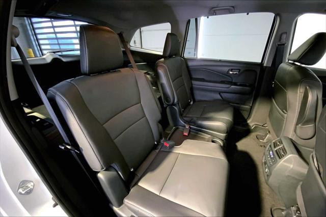 used 2022 Honda Pilot car, priced at $33,087