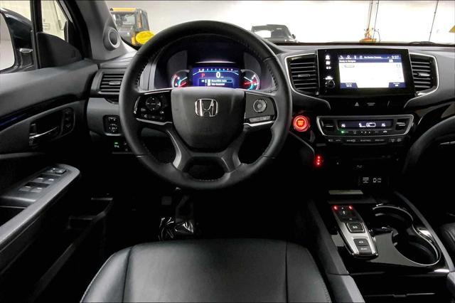 used 2022 Honda Pilot car, priced at $33,087