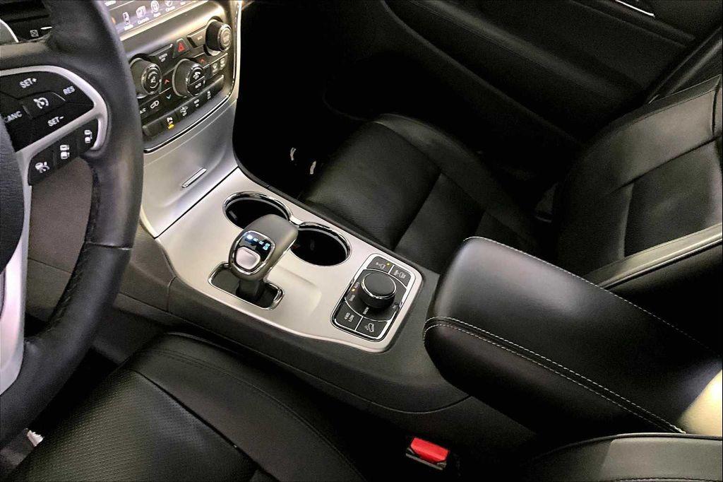 used 2015 Jeep Grand Cherokee car, priced at $15,949