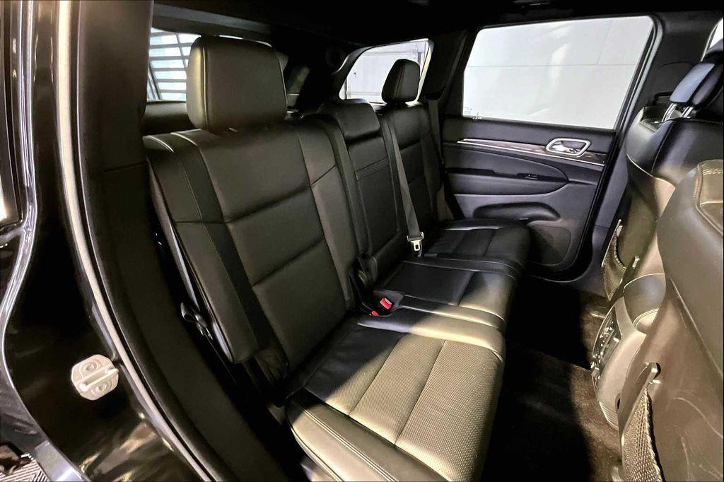 used 2015 Jeep Grand Cherokee car, priced at $15,949