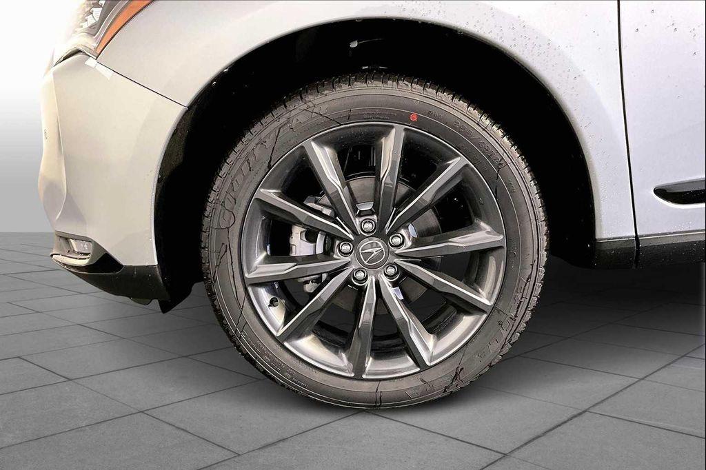 new 2025 Acura RDX car, priced at $51,650