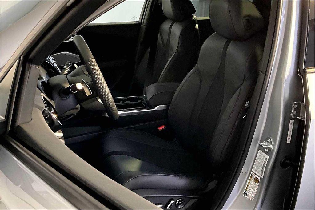 new 2025 Acura RDX car, priced at $51,650