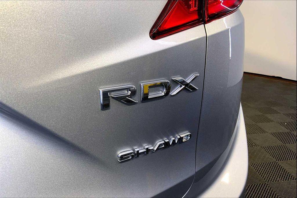 new 2025 Acura RDX car, priced at $46,050