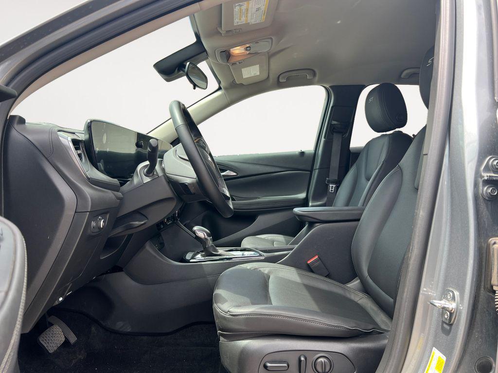used 2024 Buick Encore GX car, priced at $25,400