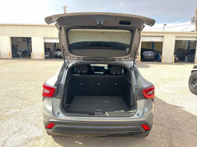 used 2024 Chevrolet Trax car, priced at $21,900