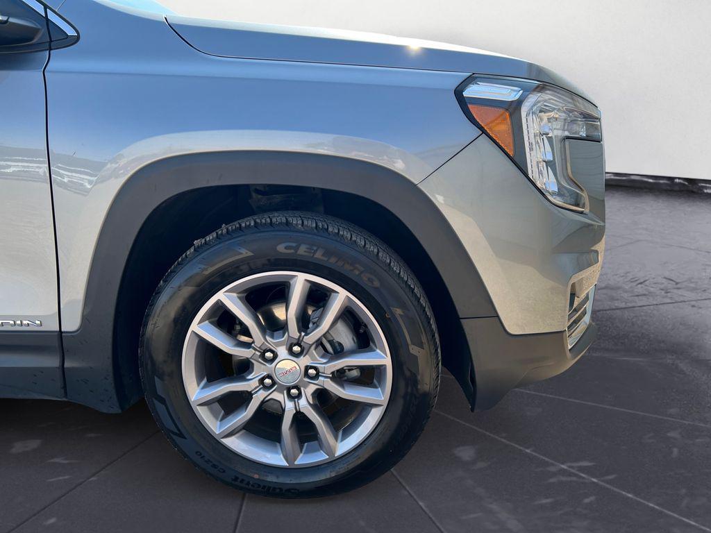 used 2024 GMC Terrain car, priced at $25,900