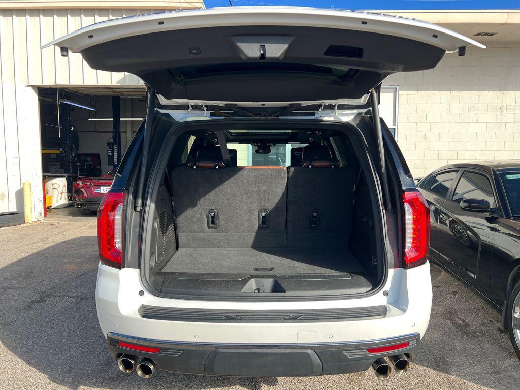 used 2024 GMC Yukon car, priced at $86,000
