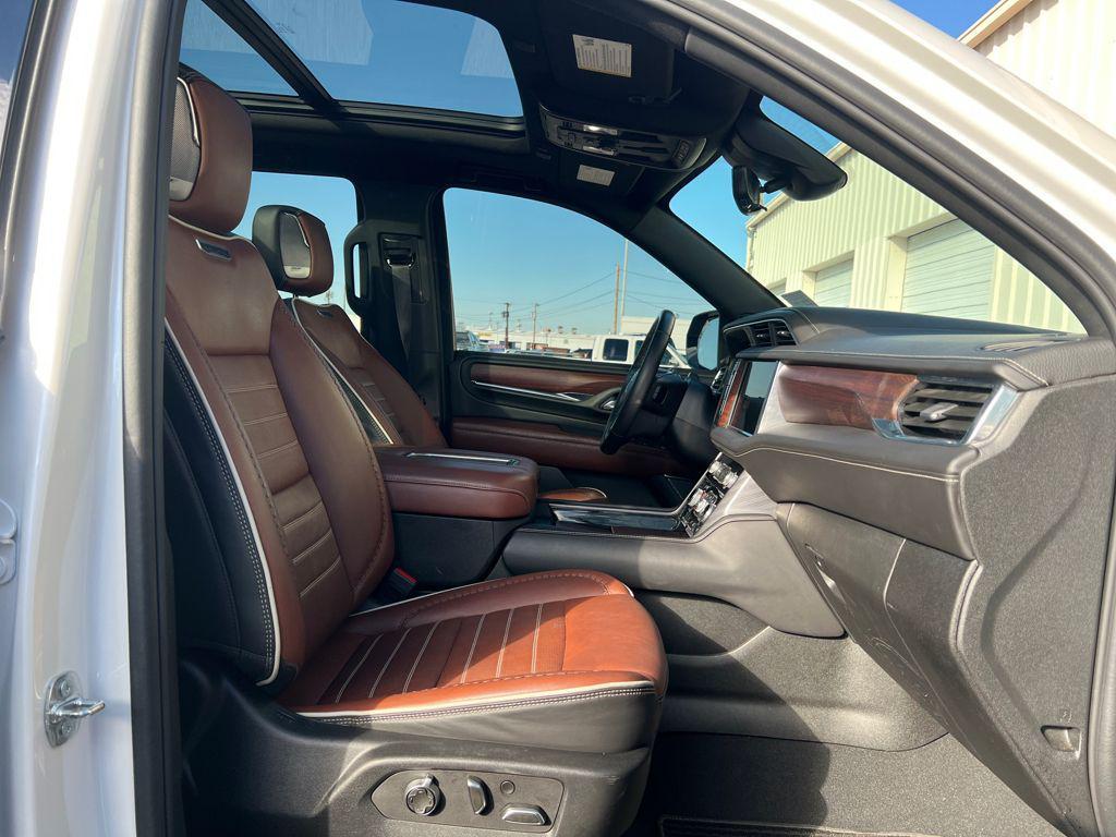 used 2024 GMC Yukon car, priced at $86,000