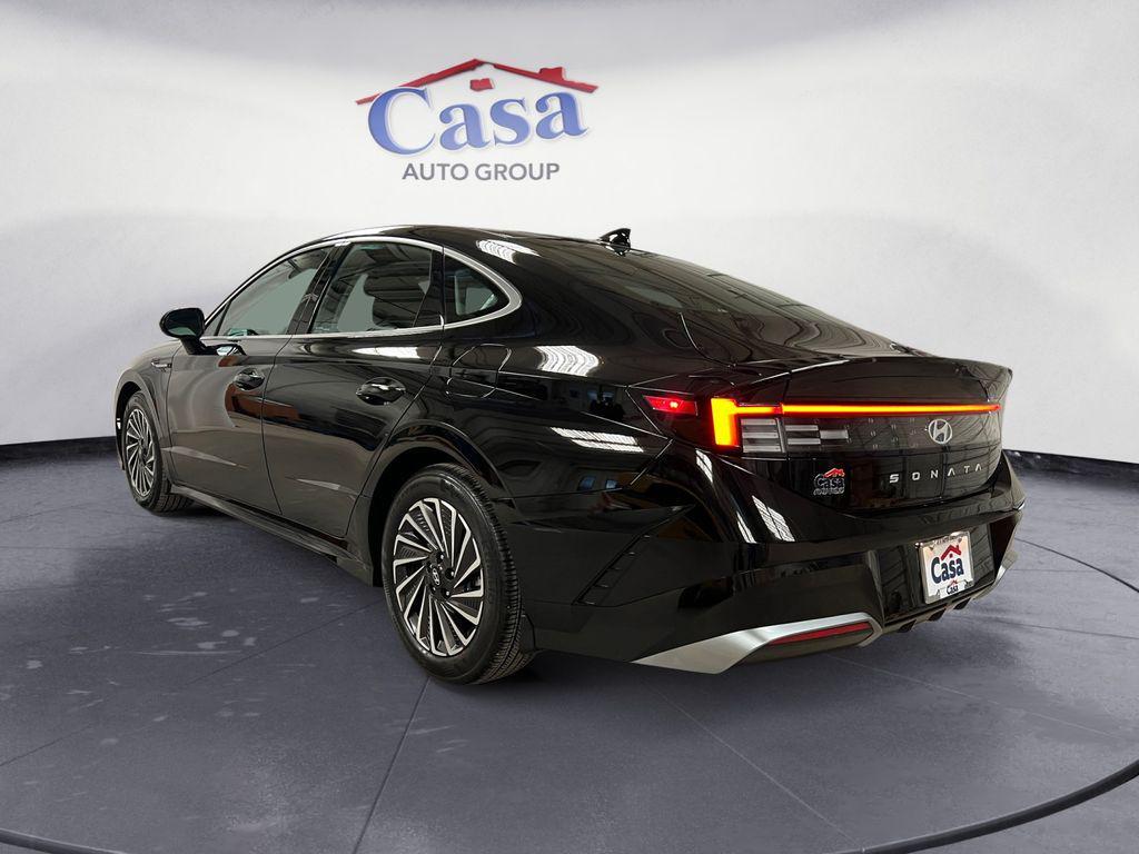 used 2024 Hyundai Sonata Hybrid car, priced at $27,000