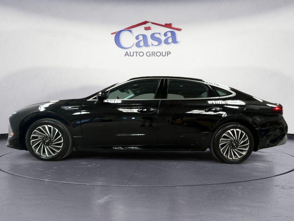 used 2024 Hyundai Sonata Hybrid car, priced at $27,000
