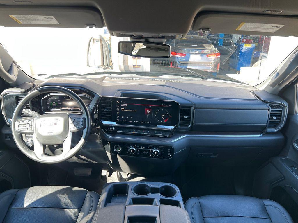used 2024 GMC Sierra 1500 car, priced at $42,900